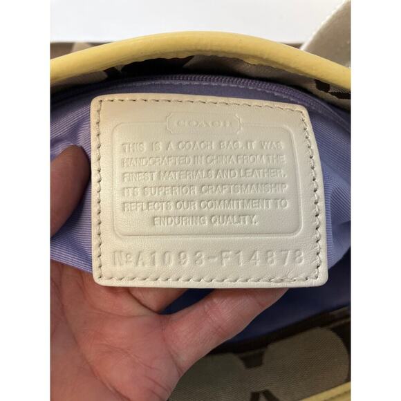 COACH F14878 LARGE SIGNATURE PRINT CANVAS SHOULDER BAG (ASIS) - Picture 13 of 16